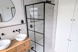 Photo 19- click for photo gallery